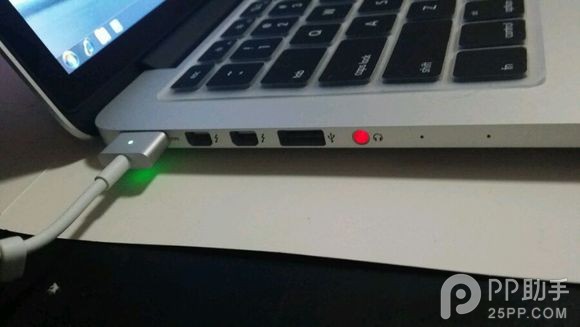 MacBook揚聲器失靈 耳機孔亮紅燈的解決辦法 三聯