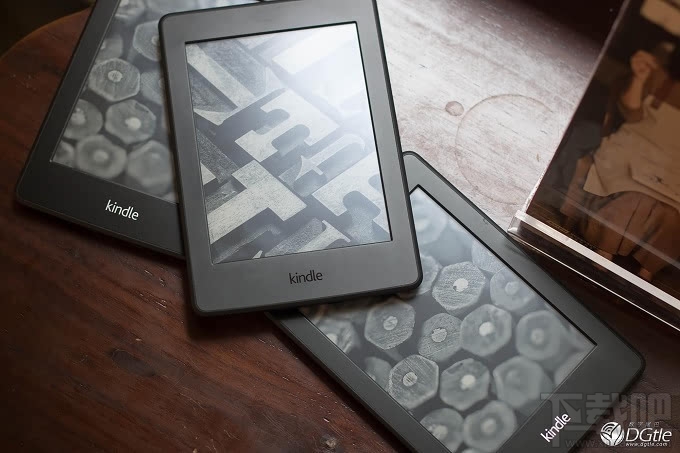 Kindle Paperwhite3和2外觀