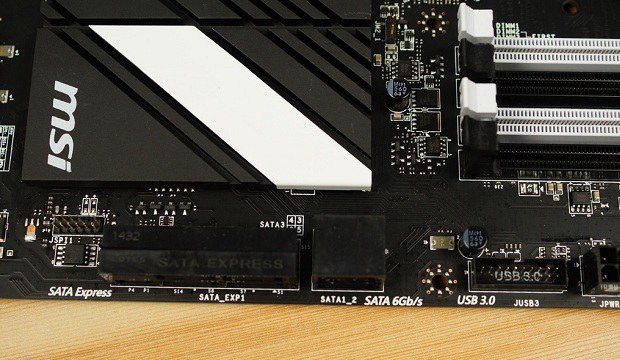 SSD固態硬盤需要配備SATA3.0接口主板