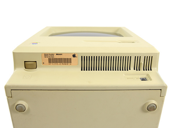 蘋果古董級電腦Macintosh 128k拆機圖