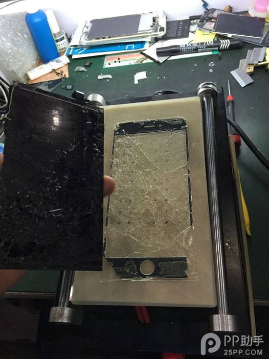 iPhone6 Plus屏幕碎了不用怕 手把手教你維修