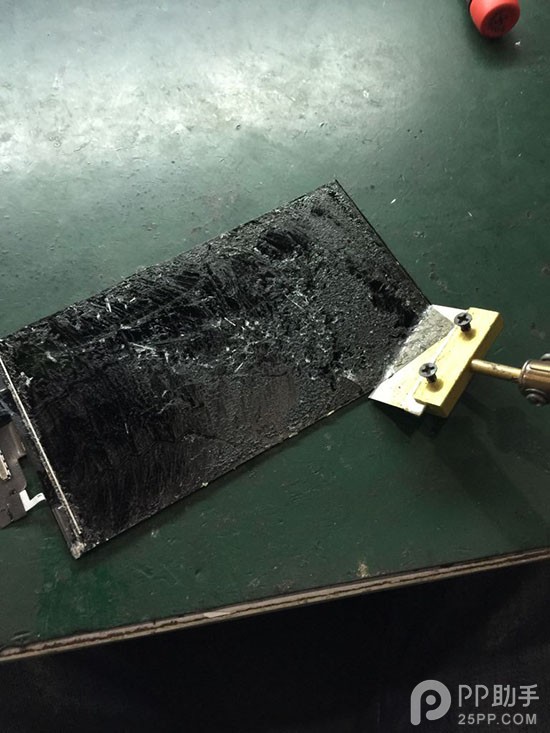 iPhone6 Plus屏幕碎了不用怕 手把手教你維修