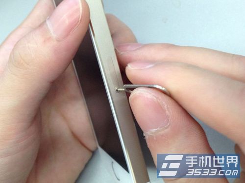 蘋果iphone5s卡槽怎麼打開 三聯