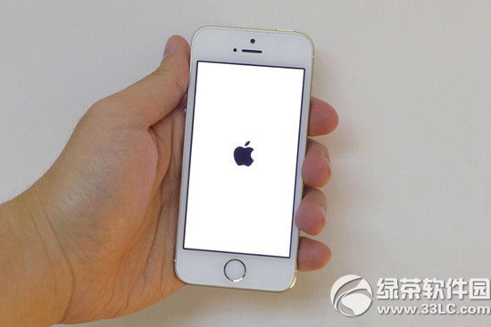 iphone5s白蘋果怎麼修復？iphone5s白蘋果開不了解修復方法1