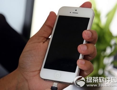 iphone4s/4升級ios7.1.2卡怎麼辦？蘋果4s/4升級7.1.2卡頓解決方法1