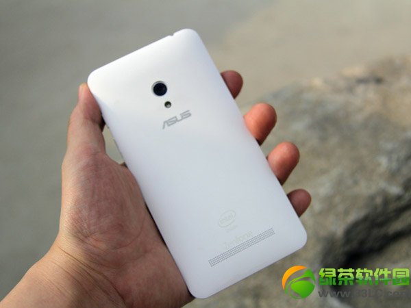 華碩zenfone 5價格多少錢？華碩zenfone5價格1