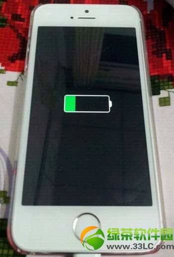 iphone5s關機充電屏幕一直亮怎麼辦?iphone5s關機充電常亮原因分析1