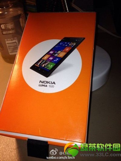lumia 1520開箱評測：諾基亞lumia1520開箱圖集1
