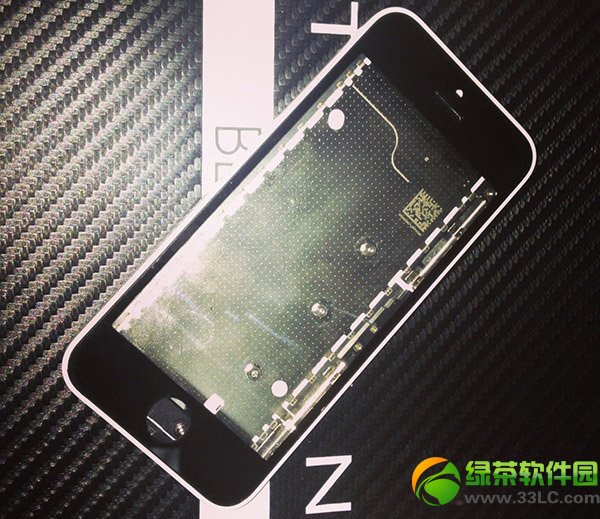 iPhone5c正面照曝光：與iPhone5s相似2