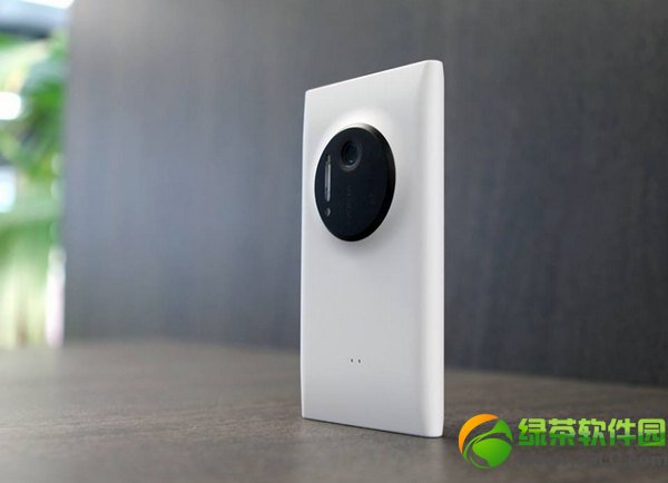 定價5600元 諾基亞Lumia1020官網開始預售