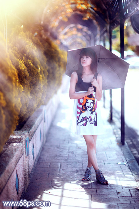 Photoshop給打傘的外景美女加上濃厚的秋季色 三聯