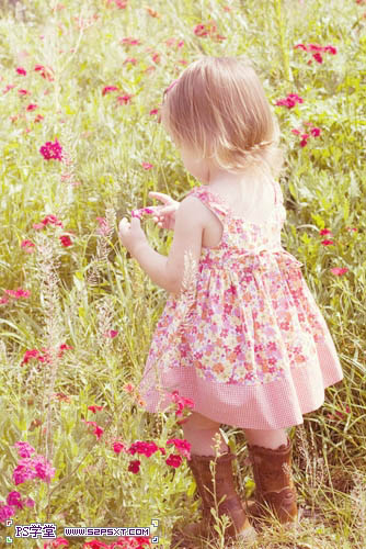 PS填充圖層調出花叢中兒童照片的夢幻色彩