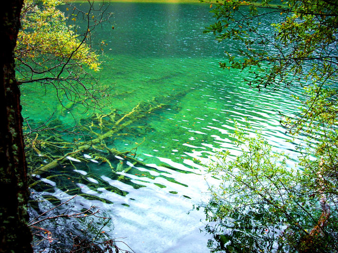 加強風景照片中水的顏色影調