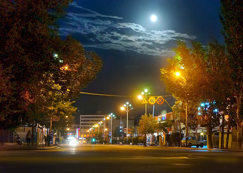 PS給偏暗街道夜景調出漂亮的HDR夜景效果教程 三聯教程